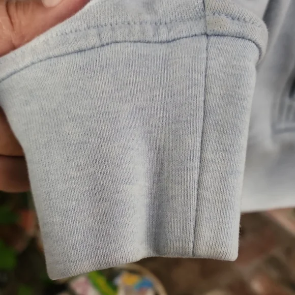 Women’s G/FORE Light Blue Quarter Zip Pullover Skull Logo Golf Sweatshirt - Picture 4 of 12